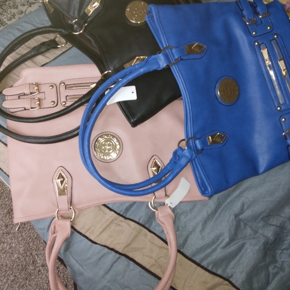 Purses Handbags - Picture 12 of 12